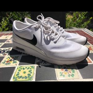 Women’s Nike Air Max Thea